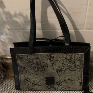 Liz clairborne black and gray handbag